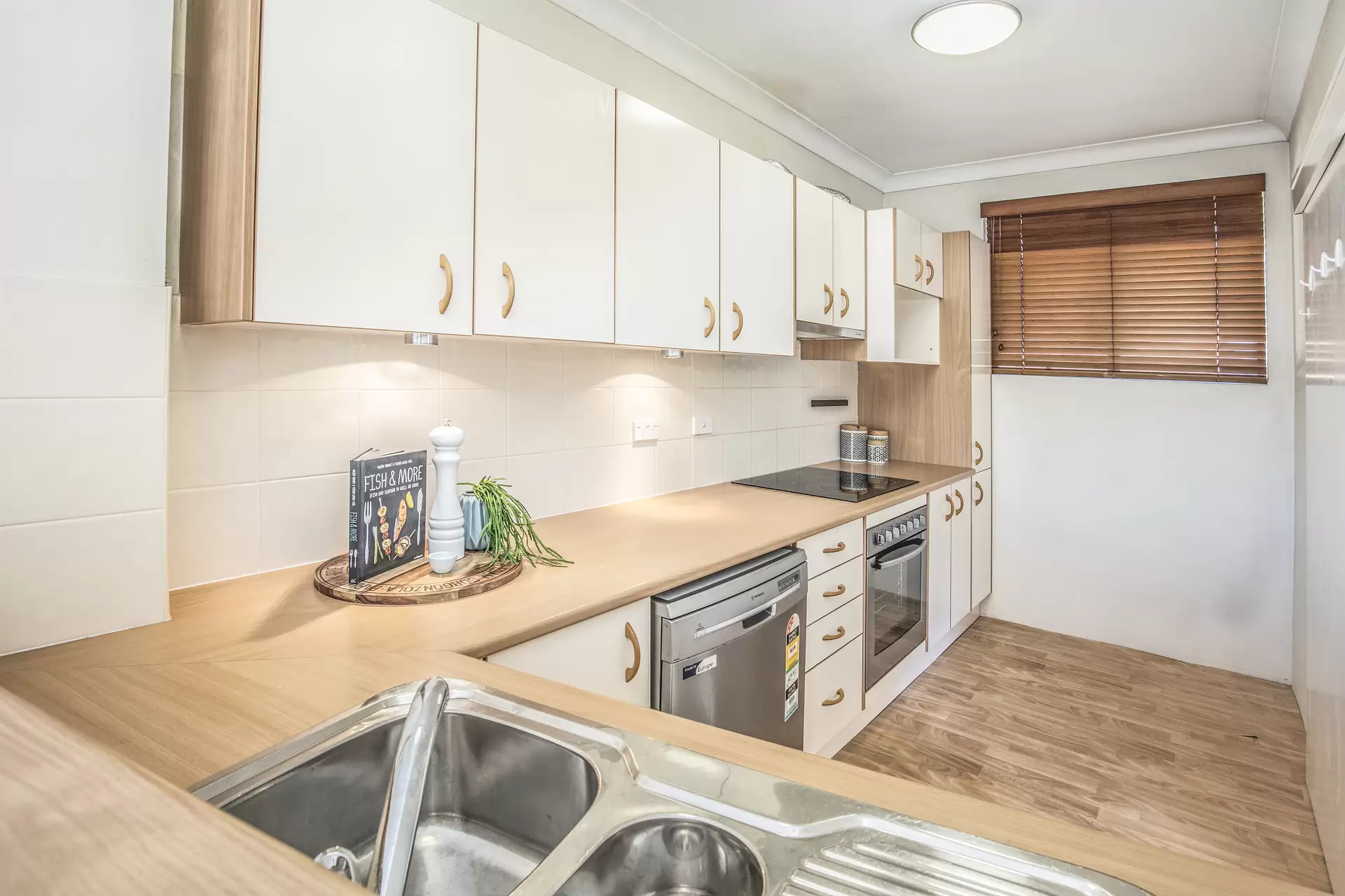 7/111 Ben Boyd Road, Neutral Bay Sold by Aurora Property - image 3