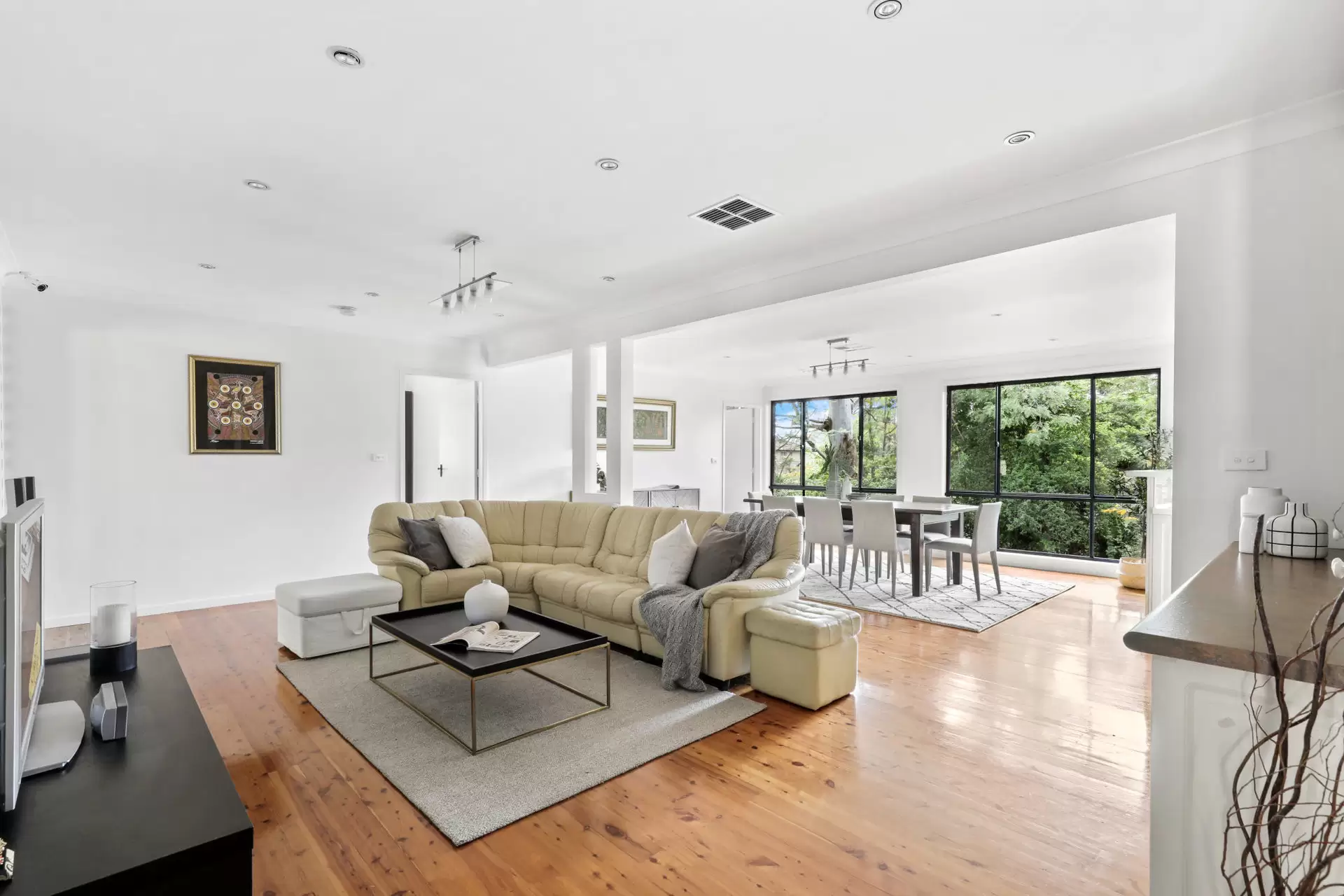 11 Adams Avenue, Turramurra Sold by Aurora Property - image 5