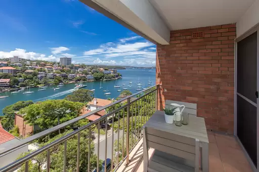 25/4-8 Kareela Road, Cremorne Point Sold by Aurora Property