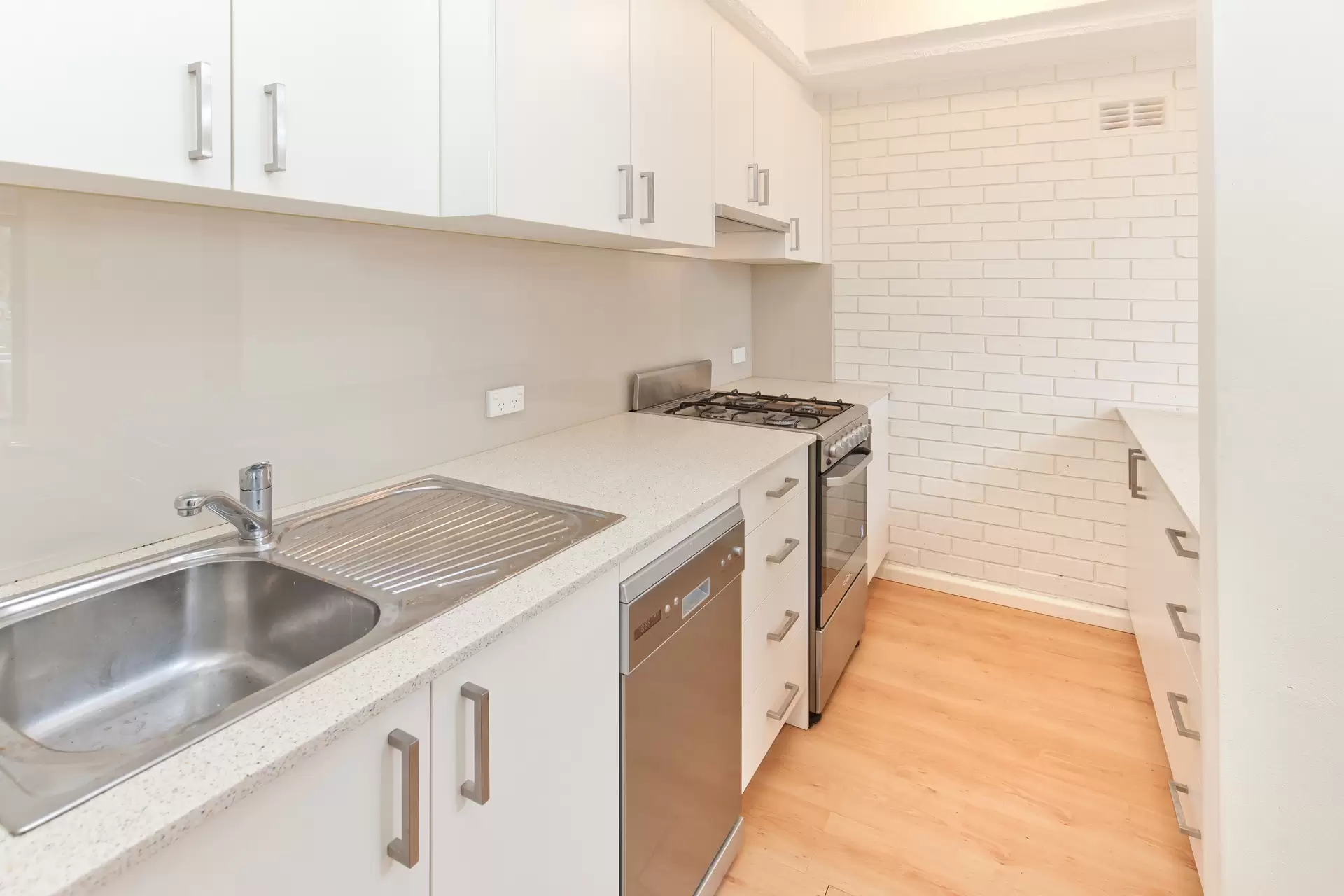 3/23 Mitchell Road, Mosman Sold by Aurora Property - image 4