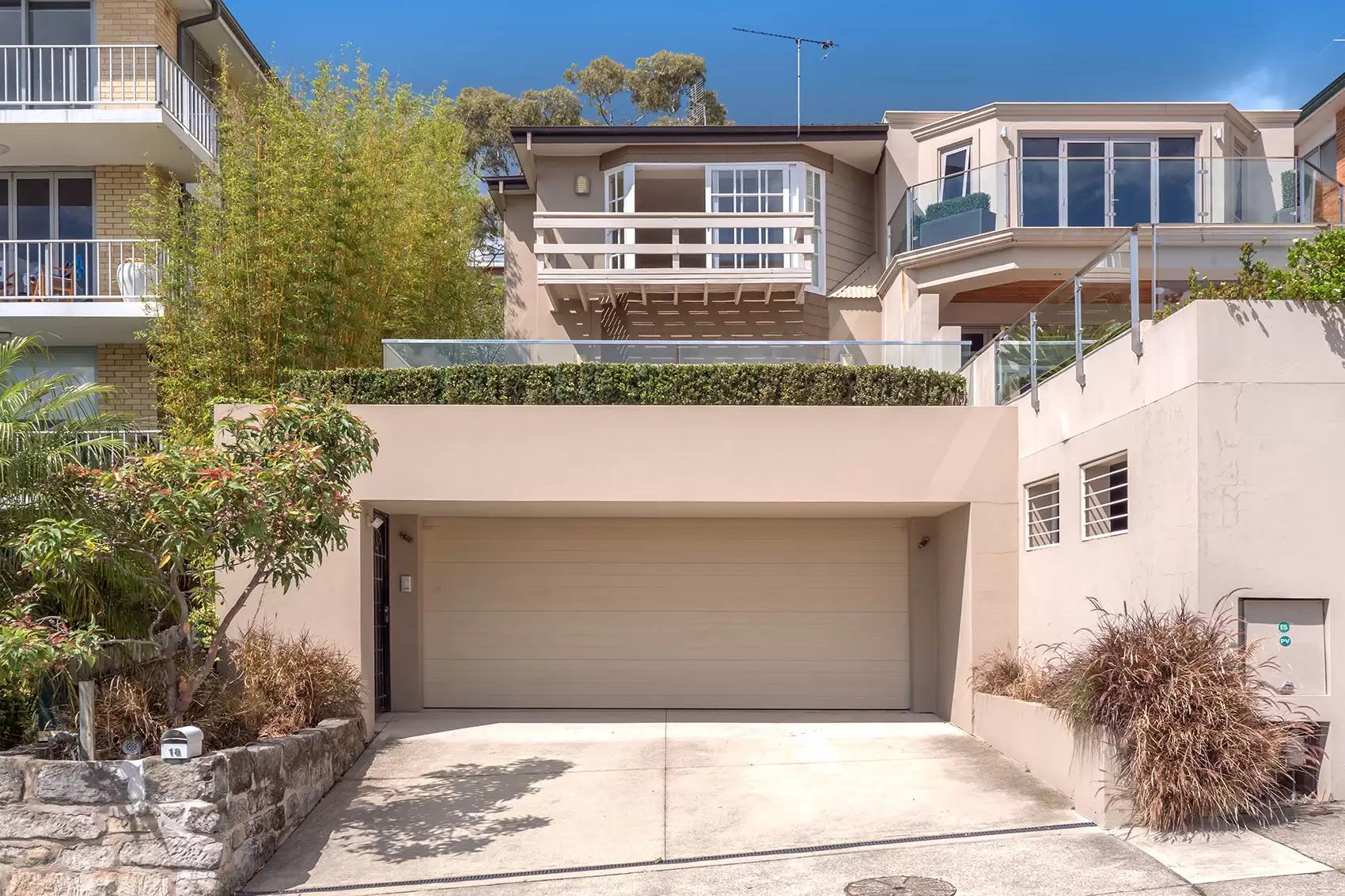 18 Warringah Road, Mosman Sold by Aurora Property - image 2