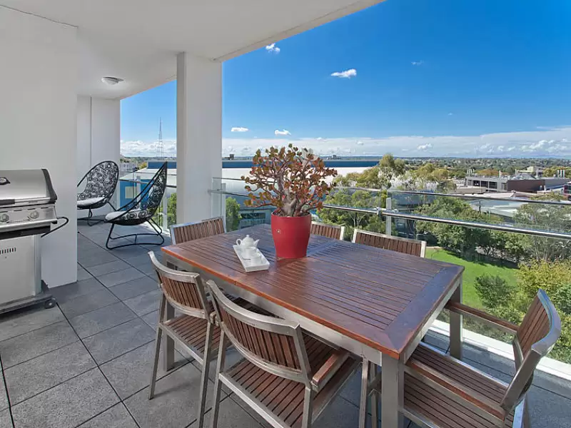 602/26 Clarke Street, Crows Nest Sold by Aurora Property - image 1