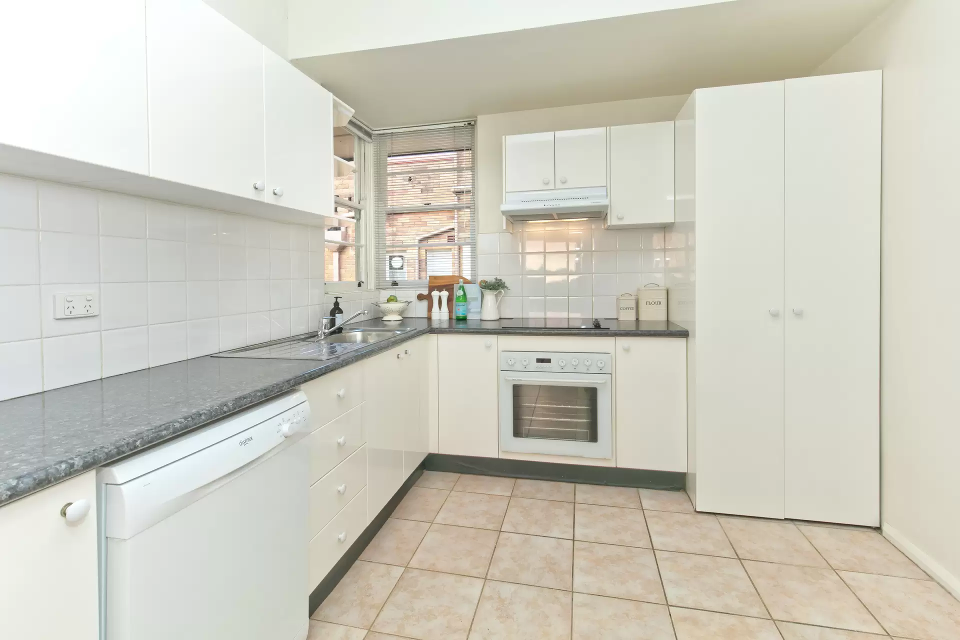 11/89A Cowles Road, Mosman Sold by Aurora Property - image 3