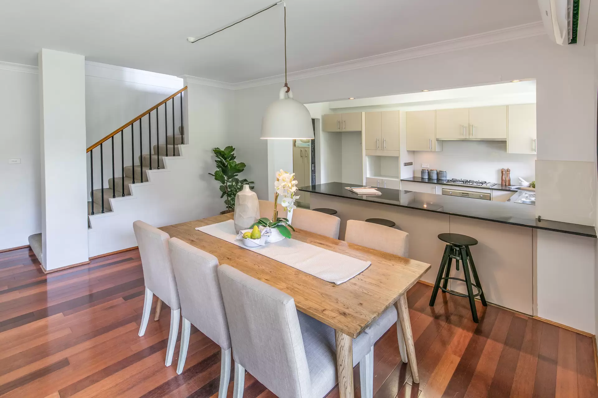 2/2A Hume Street, Wollstonecraft Sold by Aurora Property - image 2