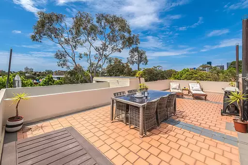 11/370 Miller Street, Cammeray Sold by Aurora Property