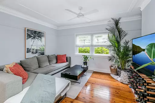 1/40 Benelong Road, Cremorne Sold by Aurora Property