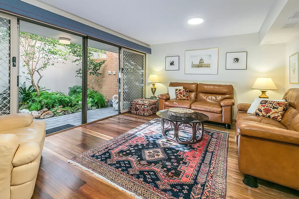 8/11 Hardie Street, Neutral Bay Sold by Aurora Property - image 1