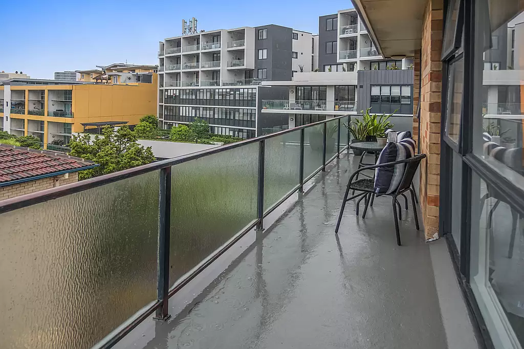 5/12 Mooramba Road, Dee Why Sold by Aurora Property - image 2