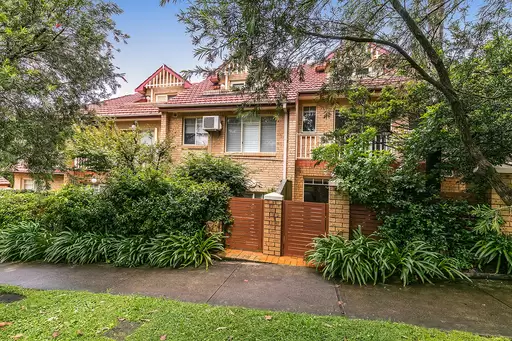 4/13-17 Nook Avenue, Neutral Bay Sold by Aurora Property
