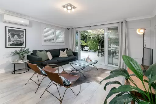 4/209 Military Road, Cremorne Sold by Aurora Property