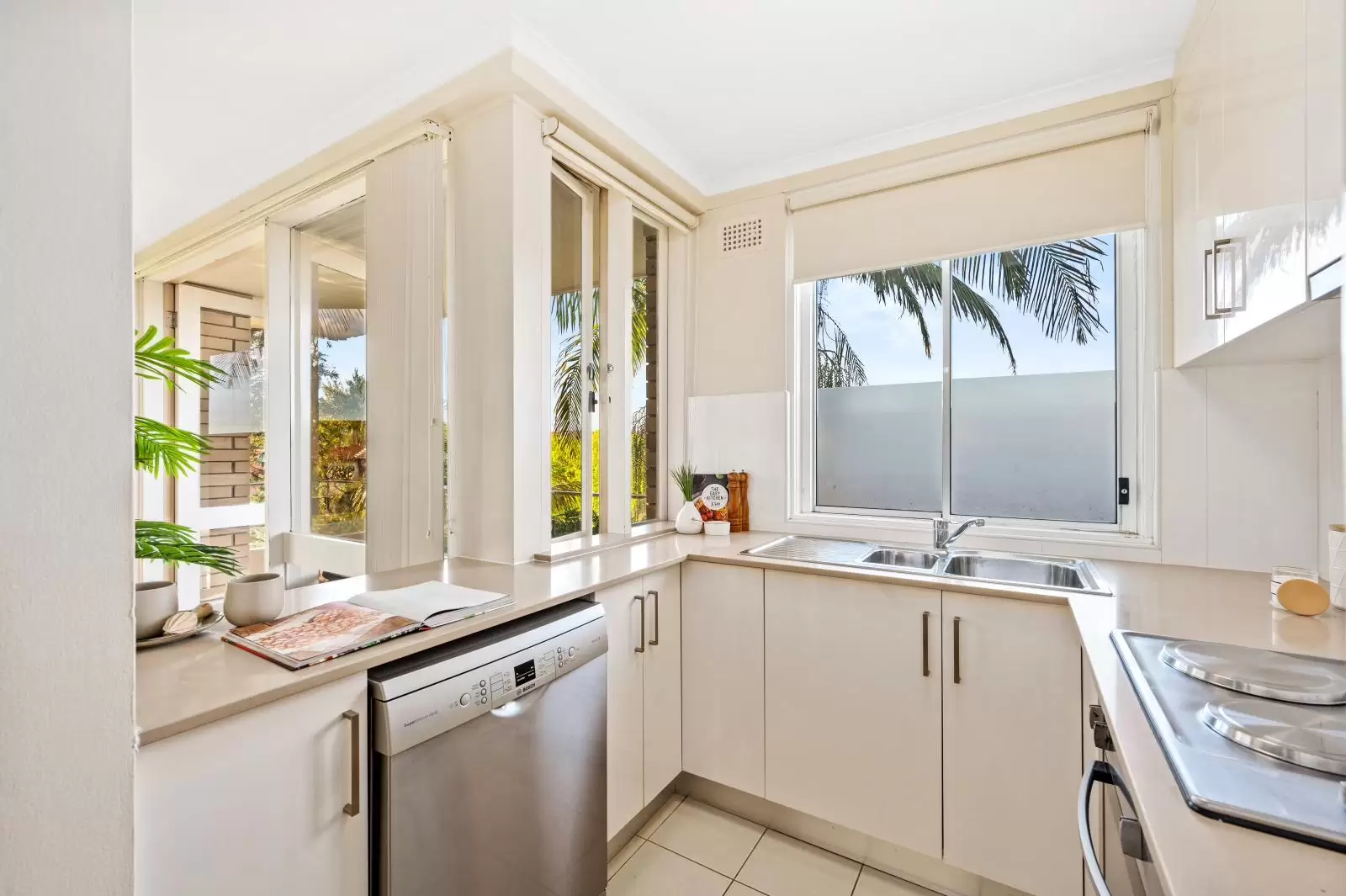 4/30 Kareela Road, Cremorne Point Sold by Aurora Property - image 3