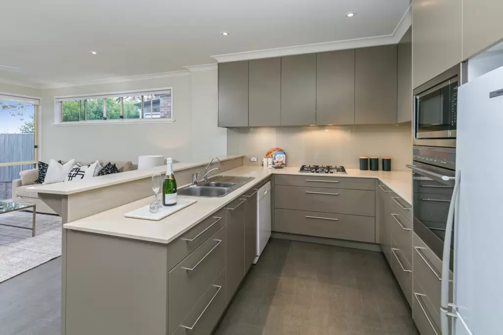8 Reynolds Street, Cremorne Sold by Aurora Property - image 4