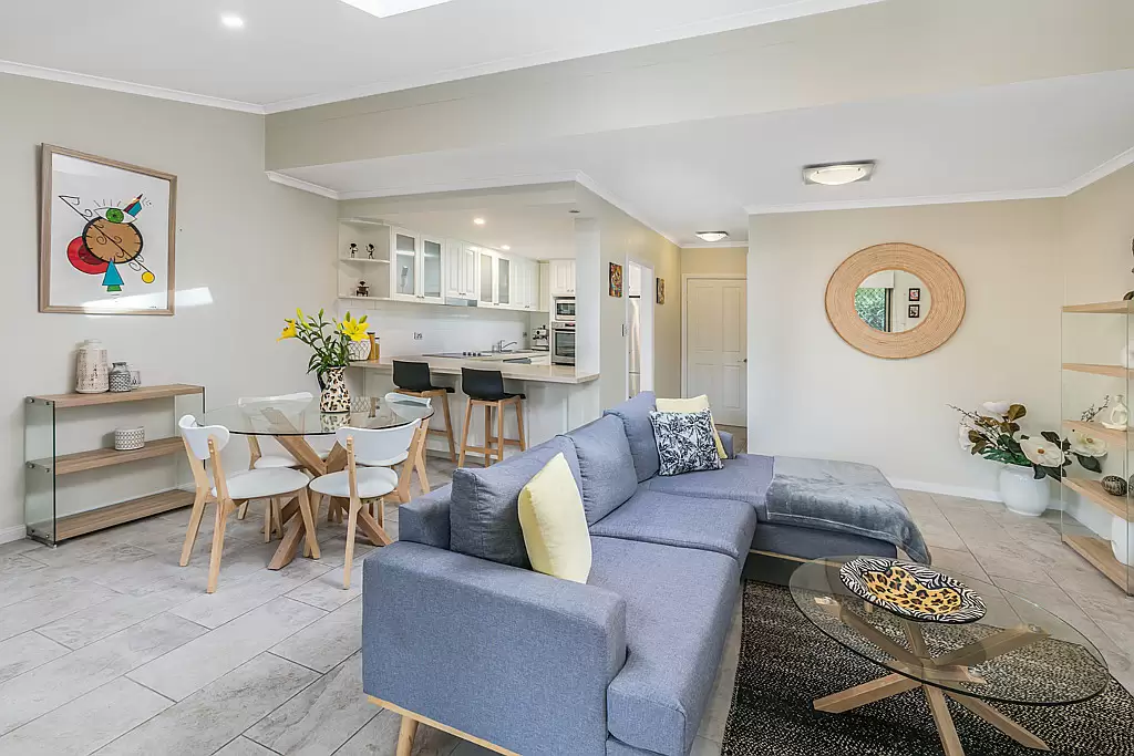 3/237 Macpherson Street, Warriewood Sold by Aurora Property - image 4