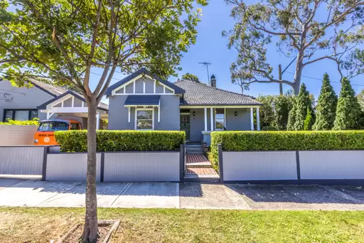 1 McClelland Street, North Willoughby Sold by Aurora Property