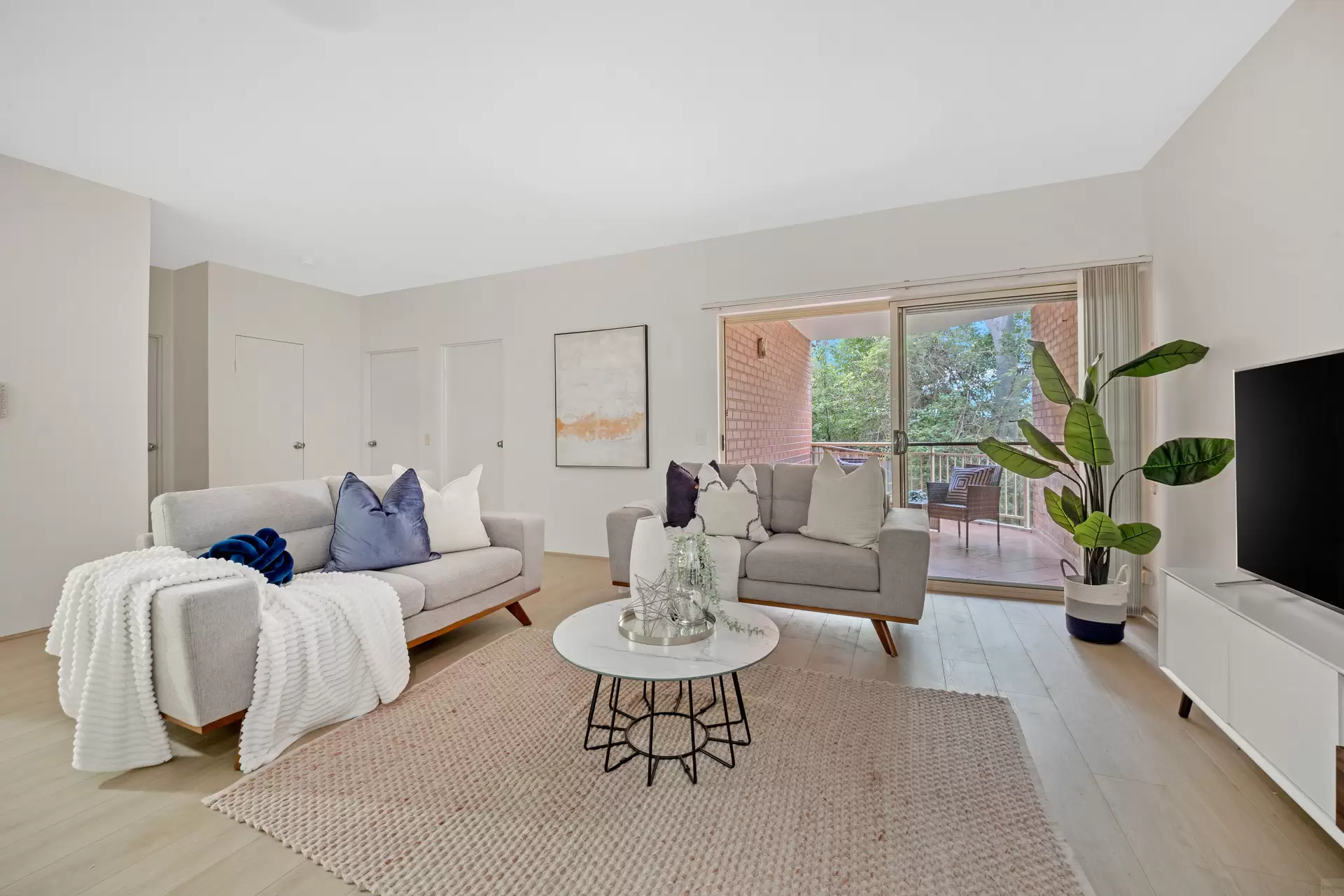 84/94-116 Culloden Road, Marsfield Sold by Aurora Property - image 3
