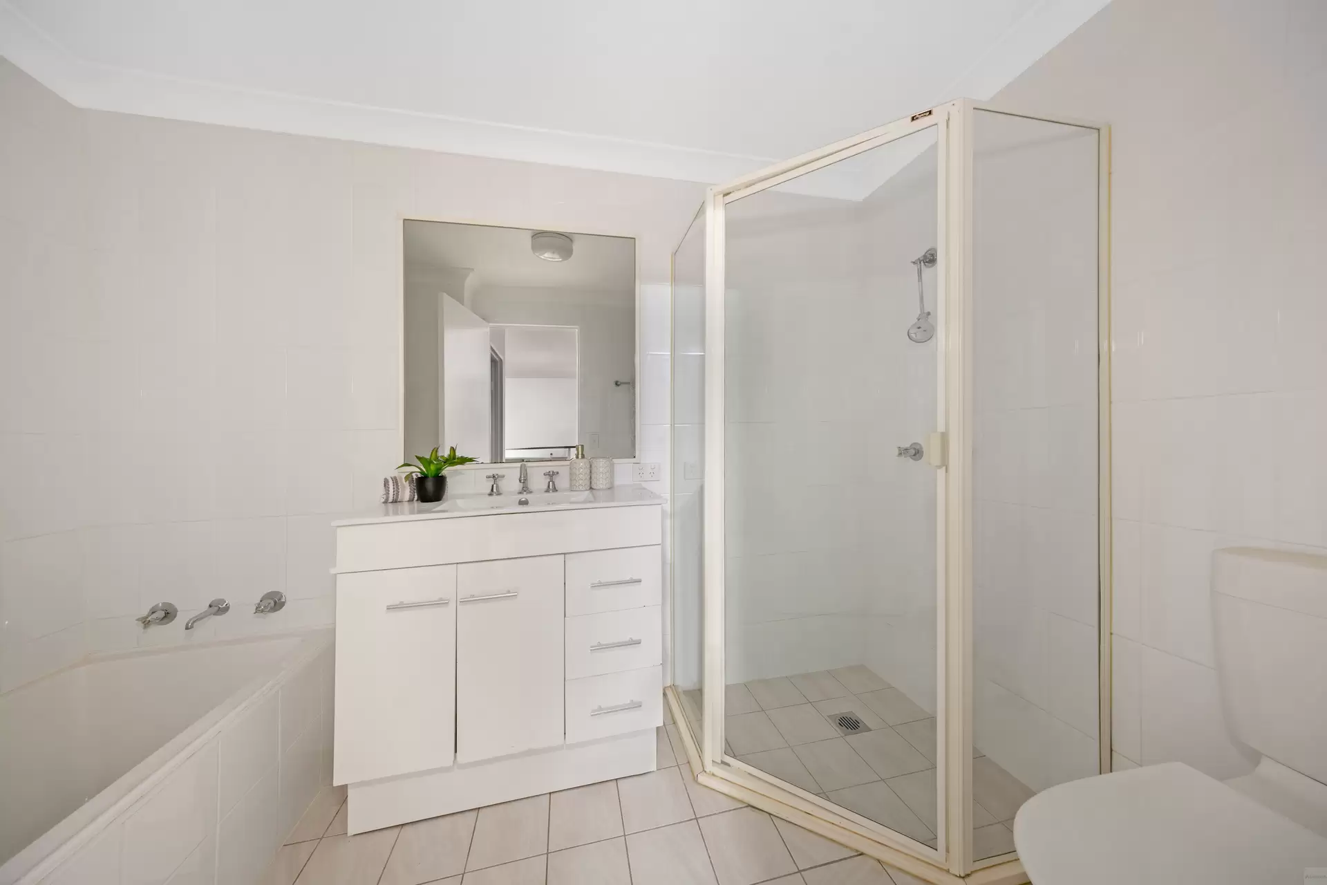 84/94-116 Culloden Road, Marsfield Sold by Aurora Property - image 9