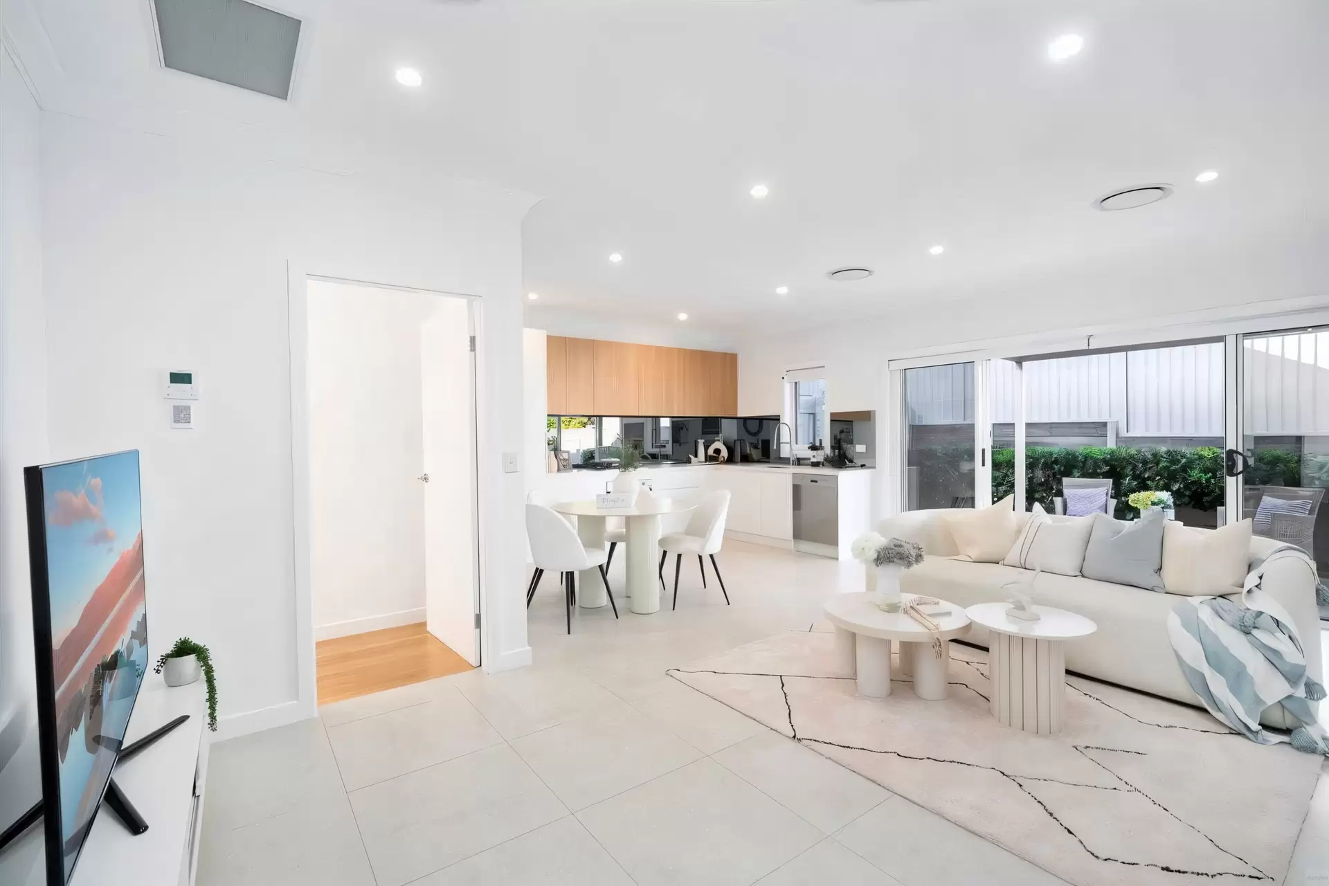 4A Warrawong Street, Eastwood Leased by Aurora Property - image 5