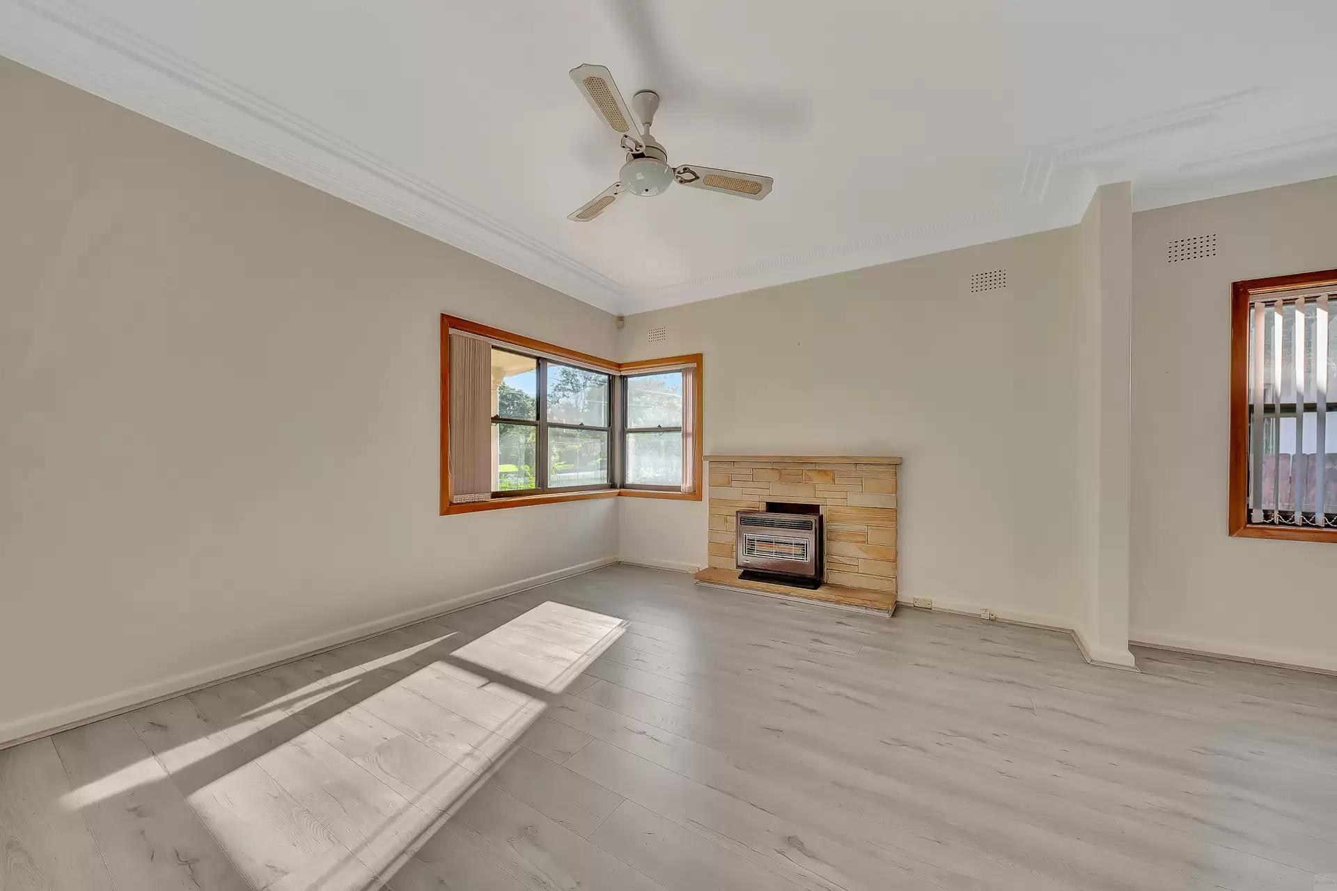 136 Darvall Road, West Ryde Leased by Aurora Property - image 3