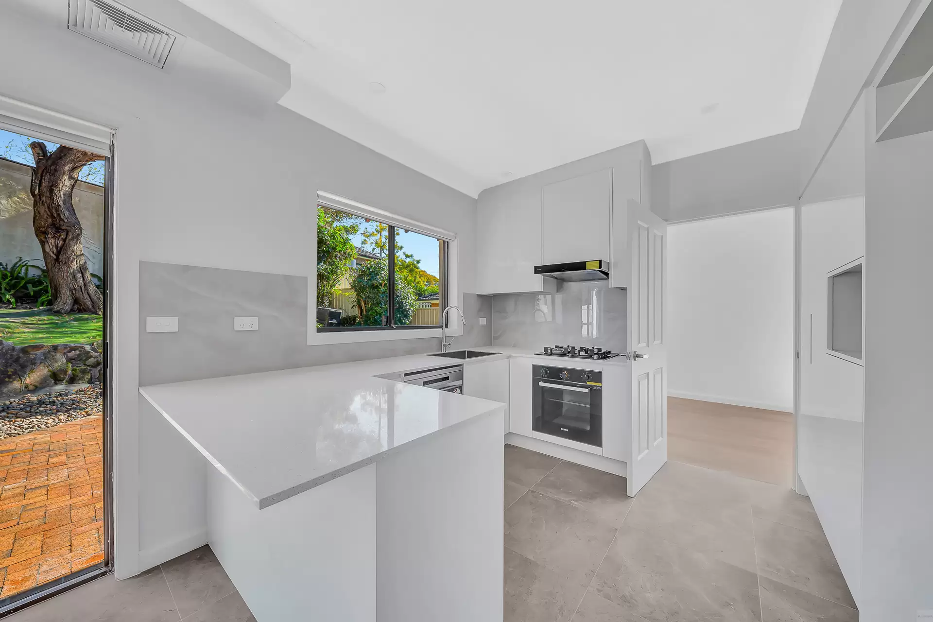 2/9 Edensor St, Epping Leased by Aurora Property - image 3