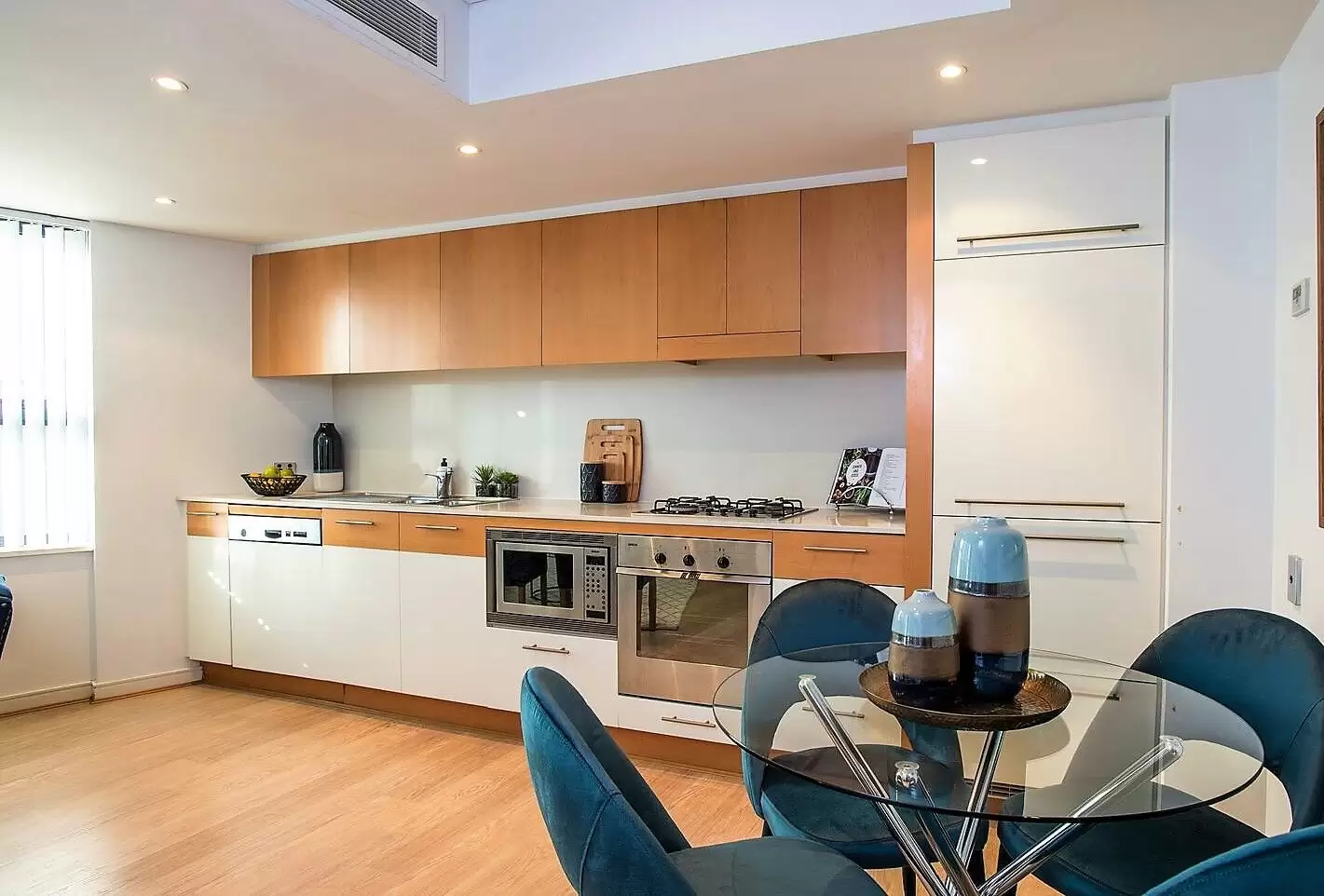 1410/30 Glen Street, Milsons Point Leased by Aurora Property - image 2