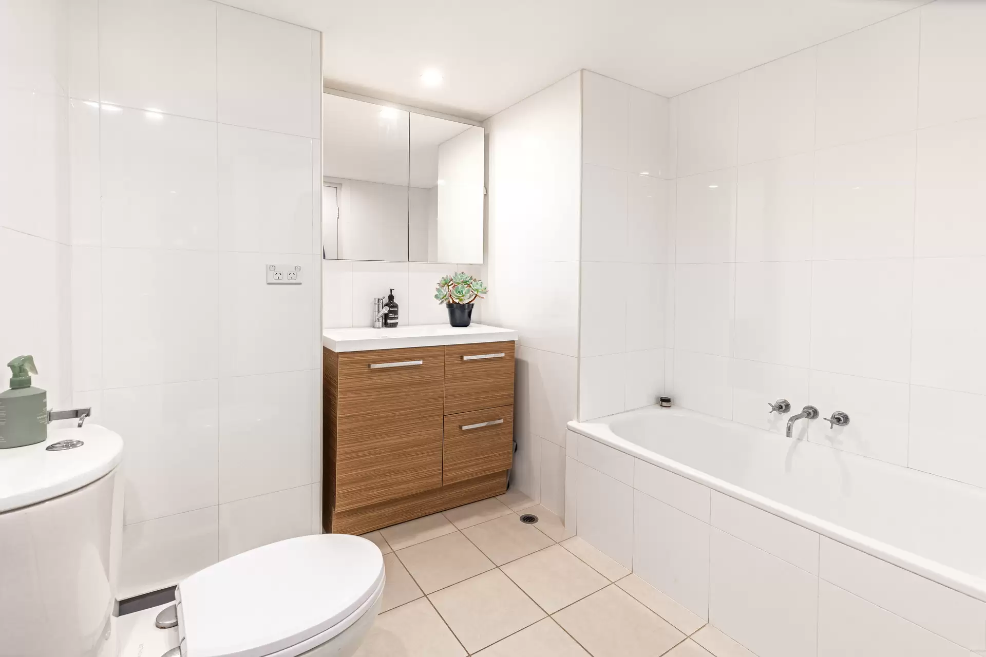 22/29-35 Gerard Street, Cremorne Sold by Aurora Property - image 9