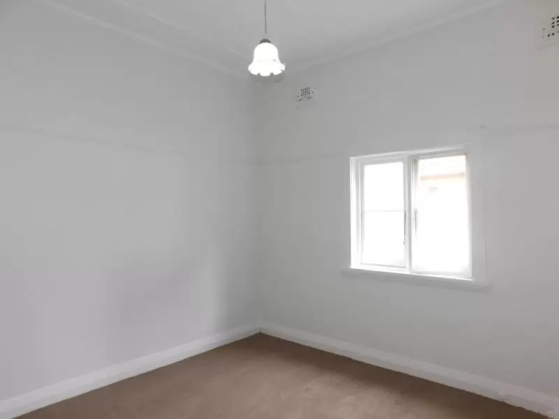 16 Bennett Street, West Ryde Leased by Aurora Property - image 5
