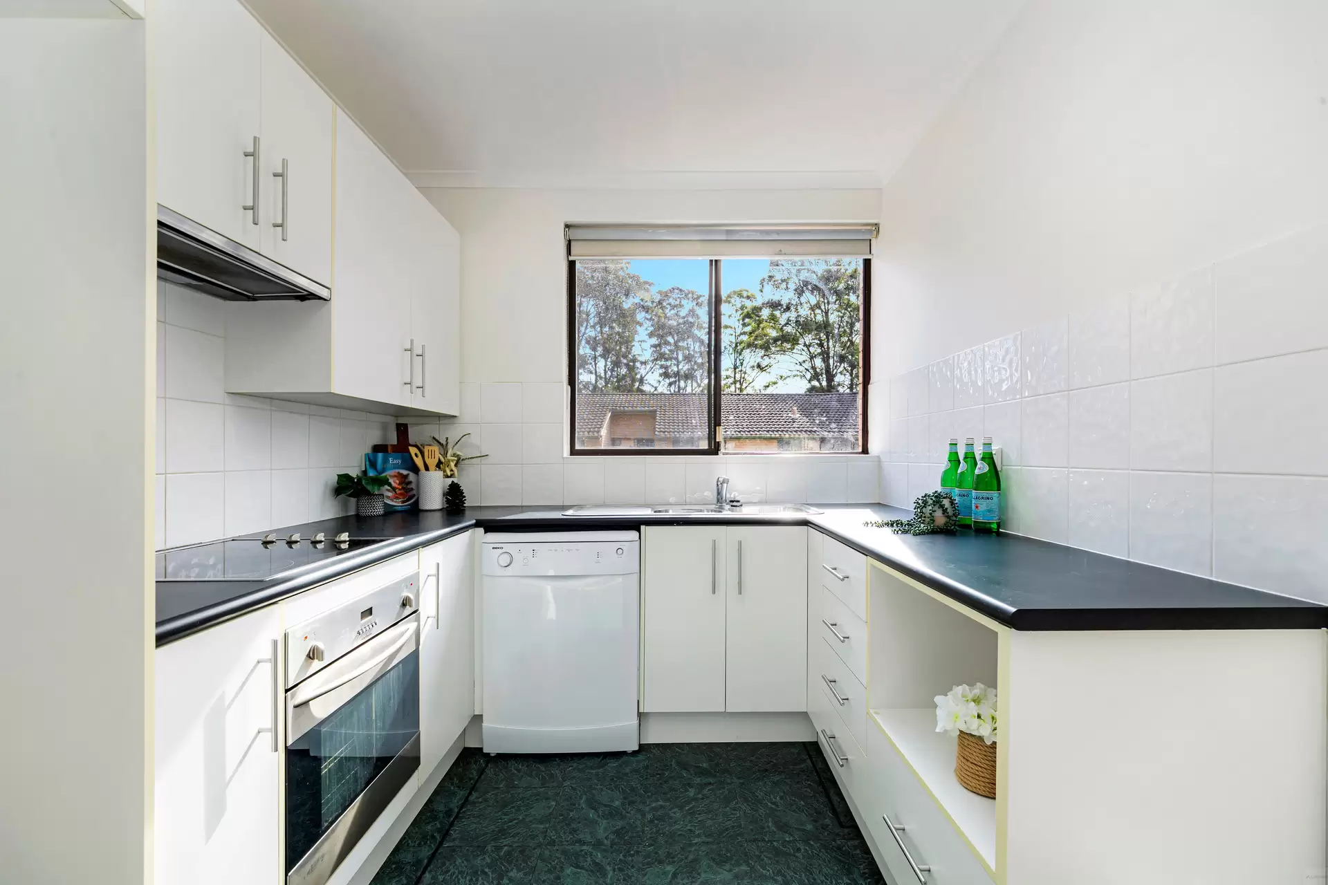 13/2 Carlisle Close, Macquarie Park Sold by Aurora Property - image 4