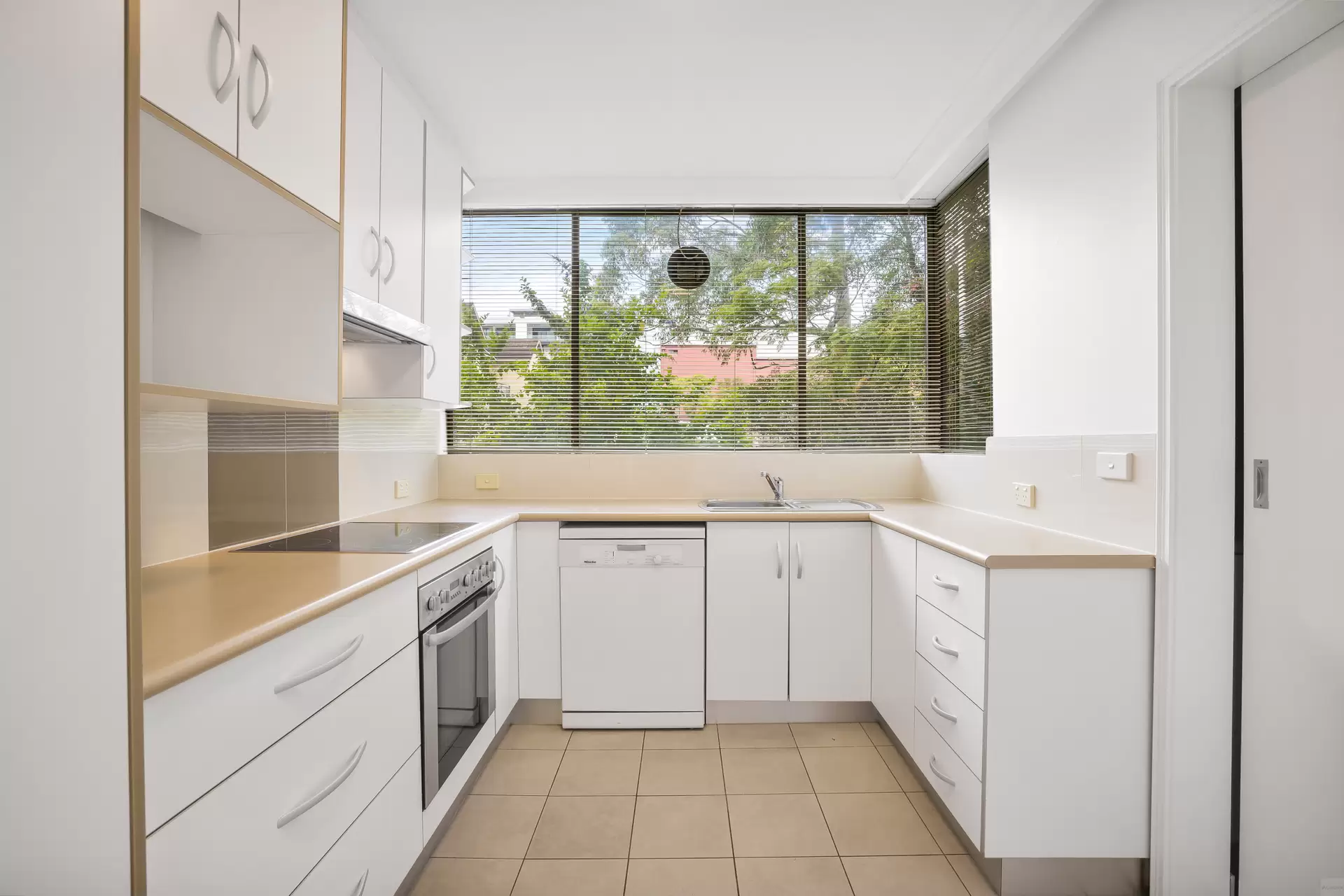 6/81A Gerard Street, Cremorne Leased by Aurora Property - image 3