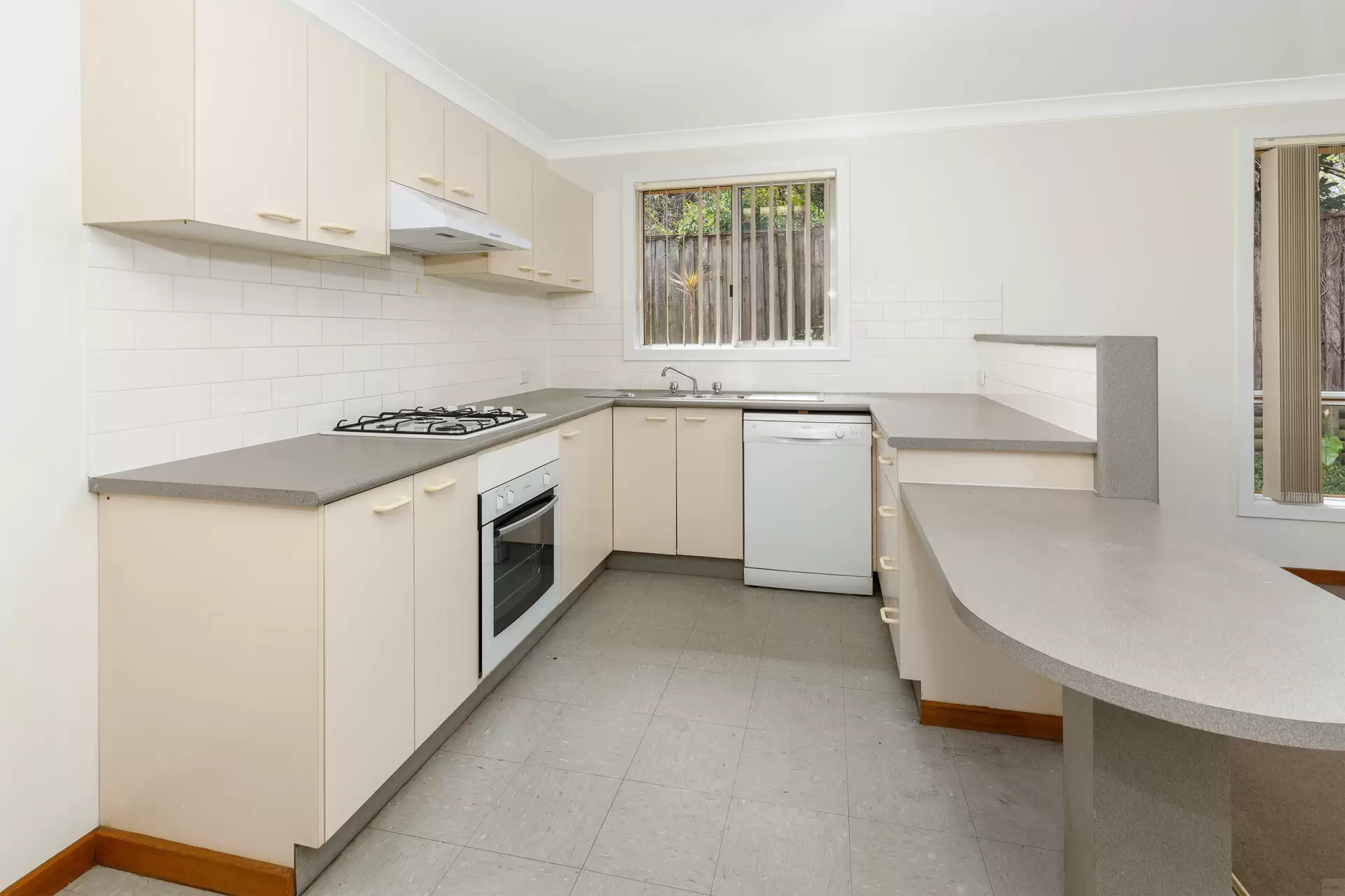 7/12 Adelphi Road, Marsfield Leased by Aurora Property - image 2