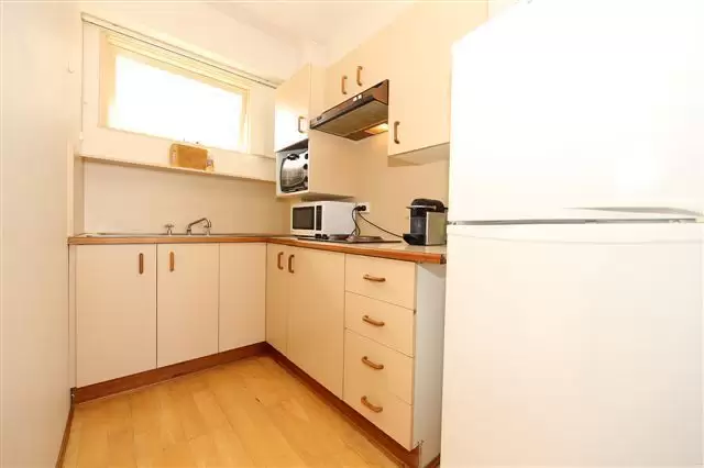 34/17 East Crescent Street, McMahons Point Leased by Aurora Property - image 5