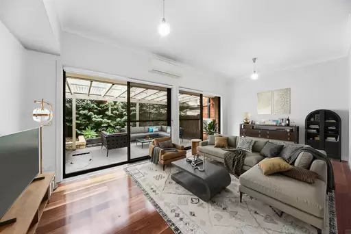 2/49-53 Ben Boyd Road, Neutral Bay Leased by Aurora Property