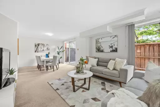 27/1-9 Cottee Drive, Epping Sold by Aurora Property