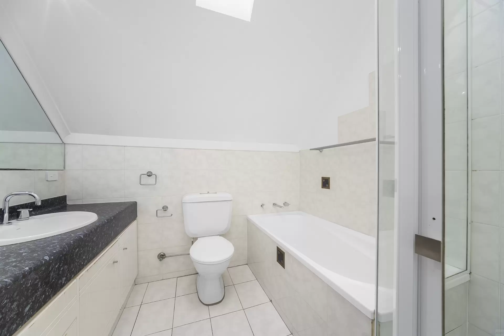 1/95 Gerard Street, Cremorne Leased by Aurora Property - image 5