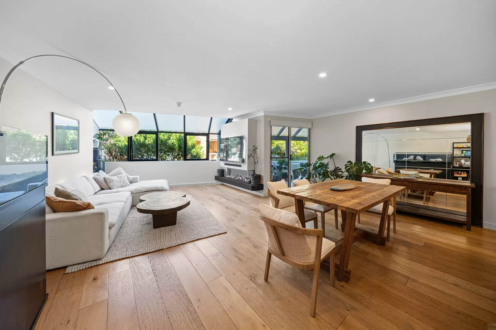 23/81-91 Military Road, Neutral Bay Sold by Aurora Property - image 1