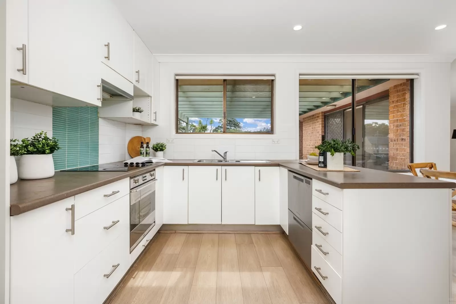 6/11 Busaco Road, Marsfield Leased by Aurora Property - image 2