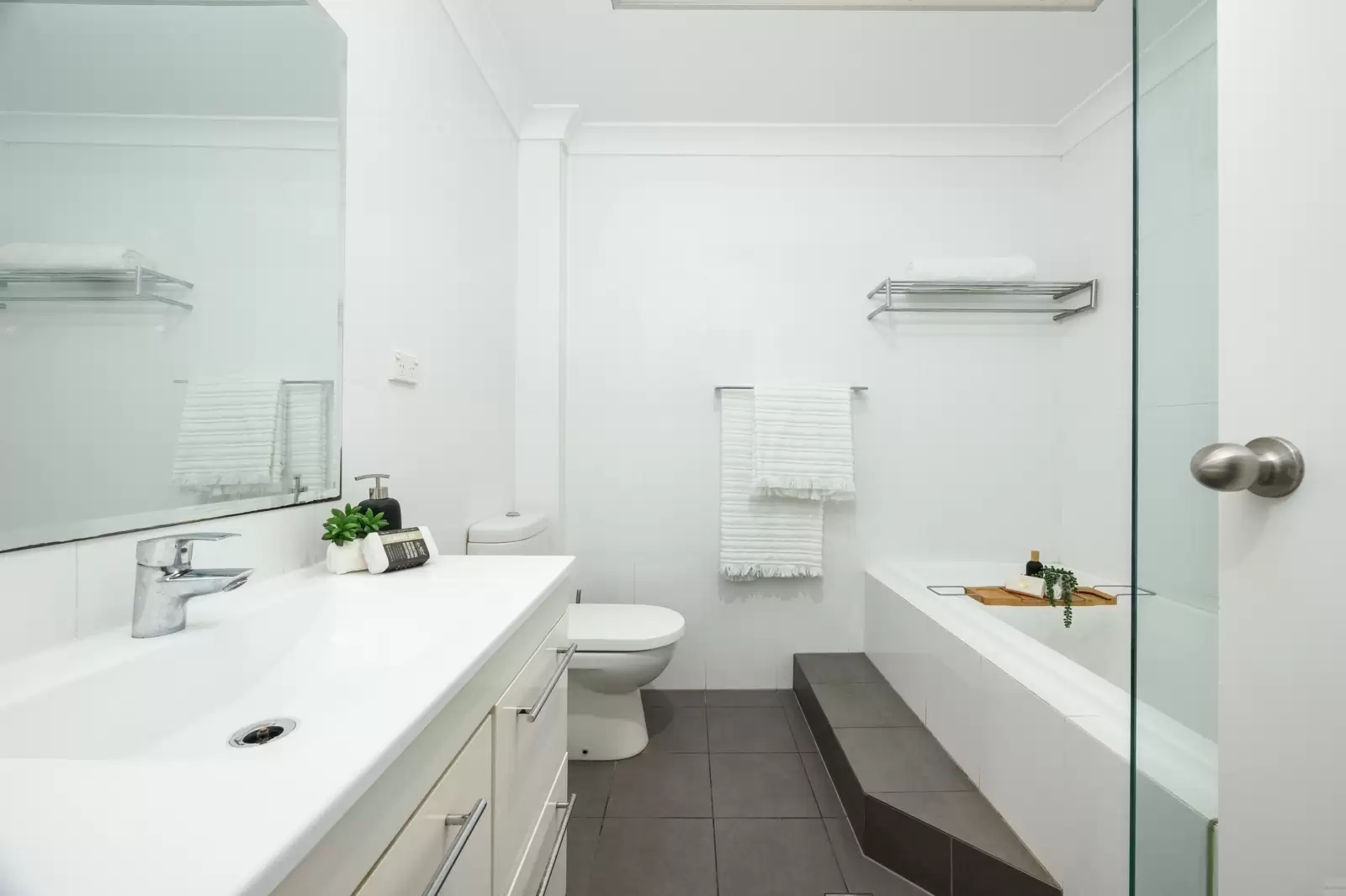 6/11 Busaco Road, Marsfield Leased by Aurora Property - image 3