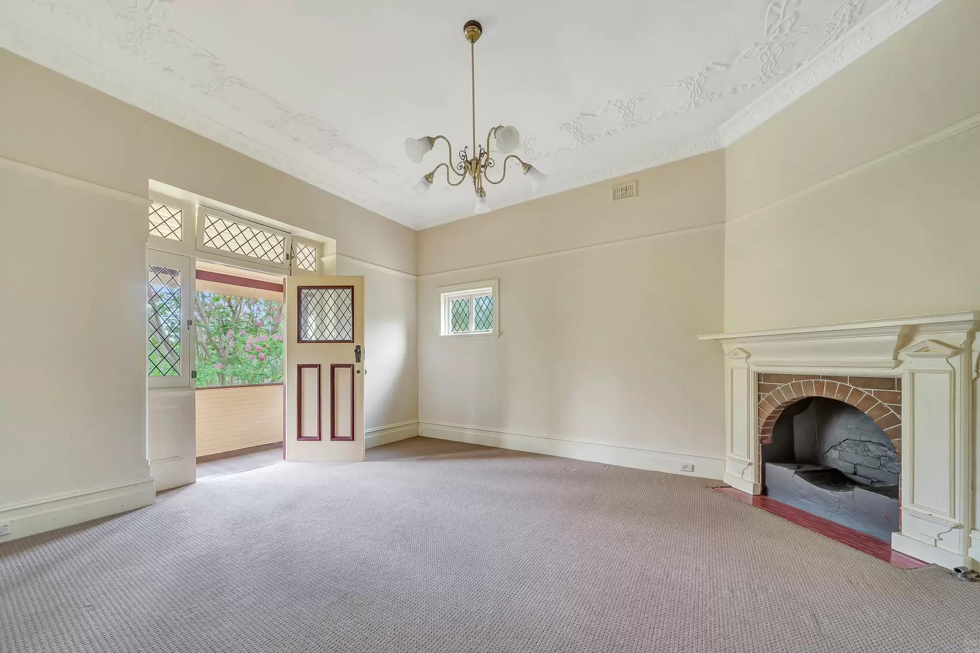 7 Hillside Crescent, Epping Leased by Aurora Property - image 4
