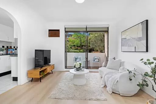 5/5 Doomben Avenue, Eastwood Sold by Aurora Property