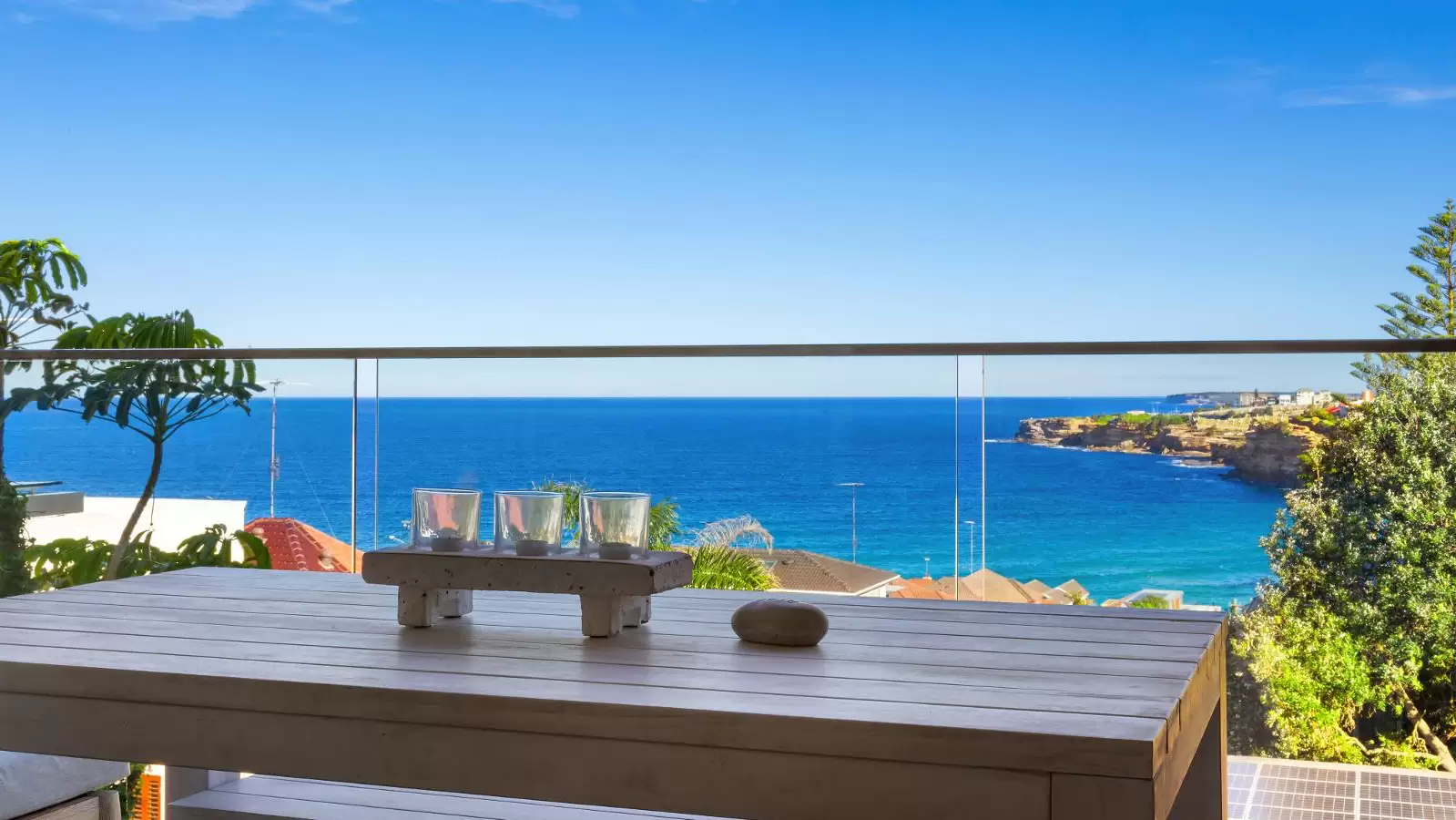 8/49 FLETCHER Street, Tamarama Leased by Aurora Property - image 1