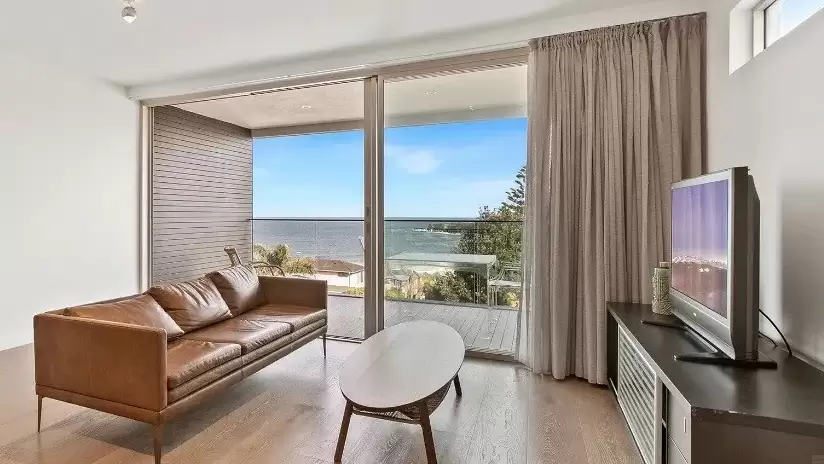 8/49 FLETCHER Street, Tamarama Leased by Aurora Property - image 2