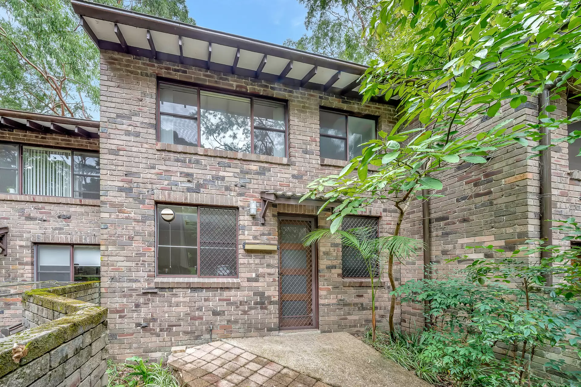 2/19 Fontenoy Road, Macquarie Park Leased by Aurora Property - image 1