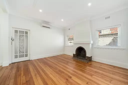 7/23A Barry Street, Neutral Bay Leased by Aurora Property