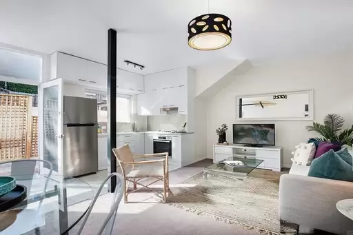 3/88A Kurraba Road, Neutral Bay Leased by Aurora Property