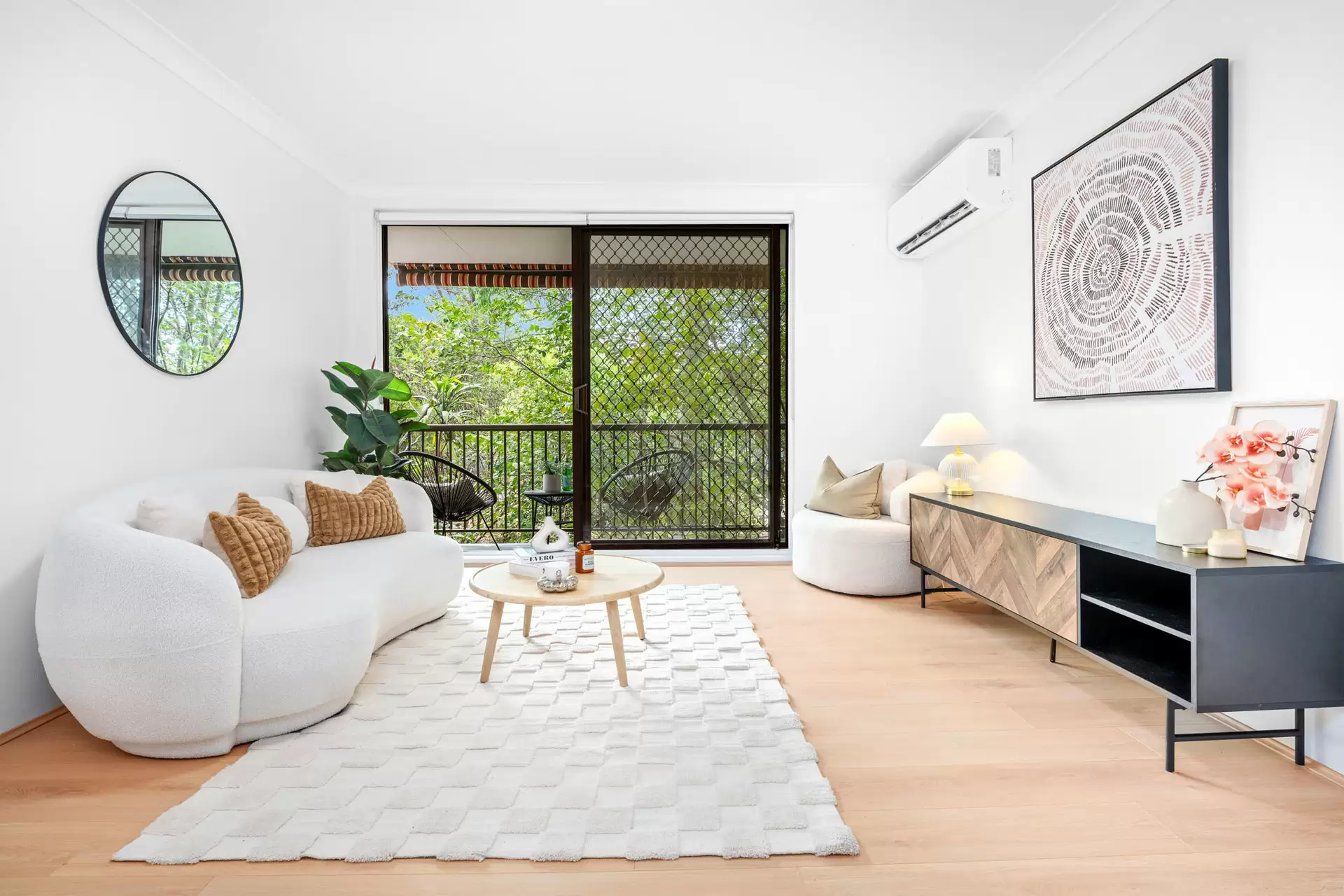 4/205 Waterloo Road, Marsfield Sold by Aurora Property - image 1