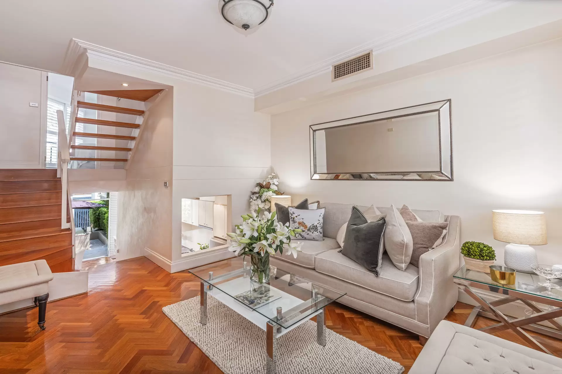 2/52-56 Jeffreys Street, Kirribilli Sold by Aurora Property - image 1