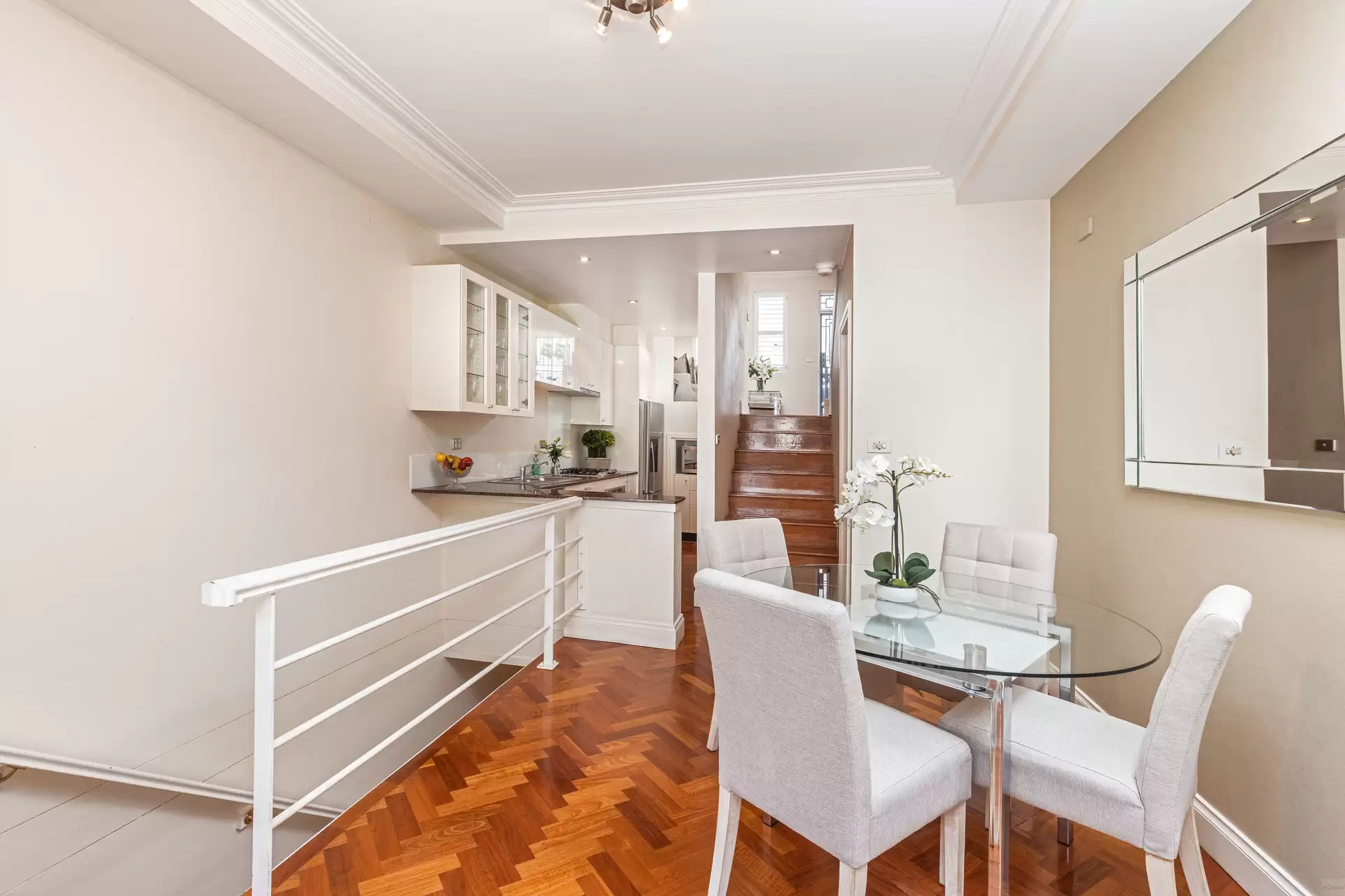 2/52-56 Jeffreys Street, Kirribilli Sold by Aurora Property - image 3