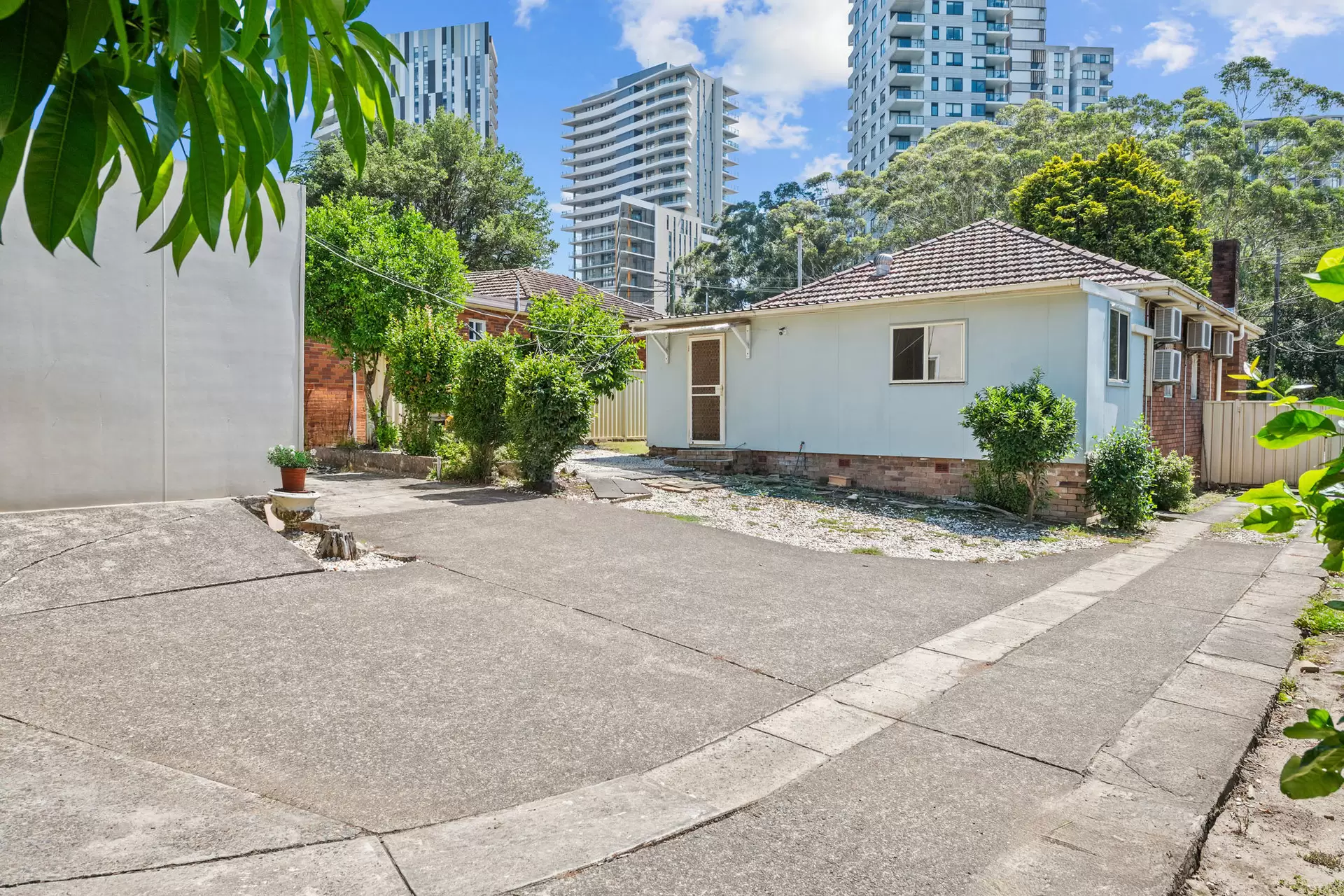 204 Epping Road, Marsfield For Sale by Aurora Property - image 4