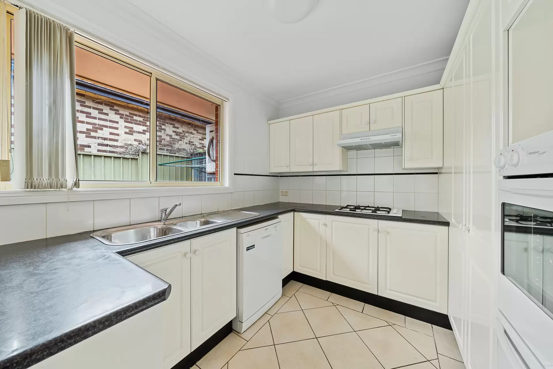 2/15 Balaclava Road, Eastwood Leased by Aurora Property - image 5