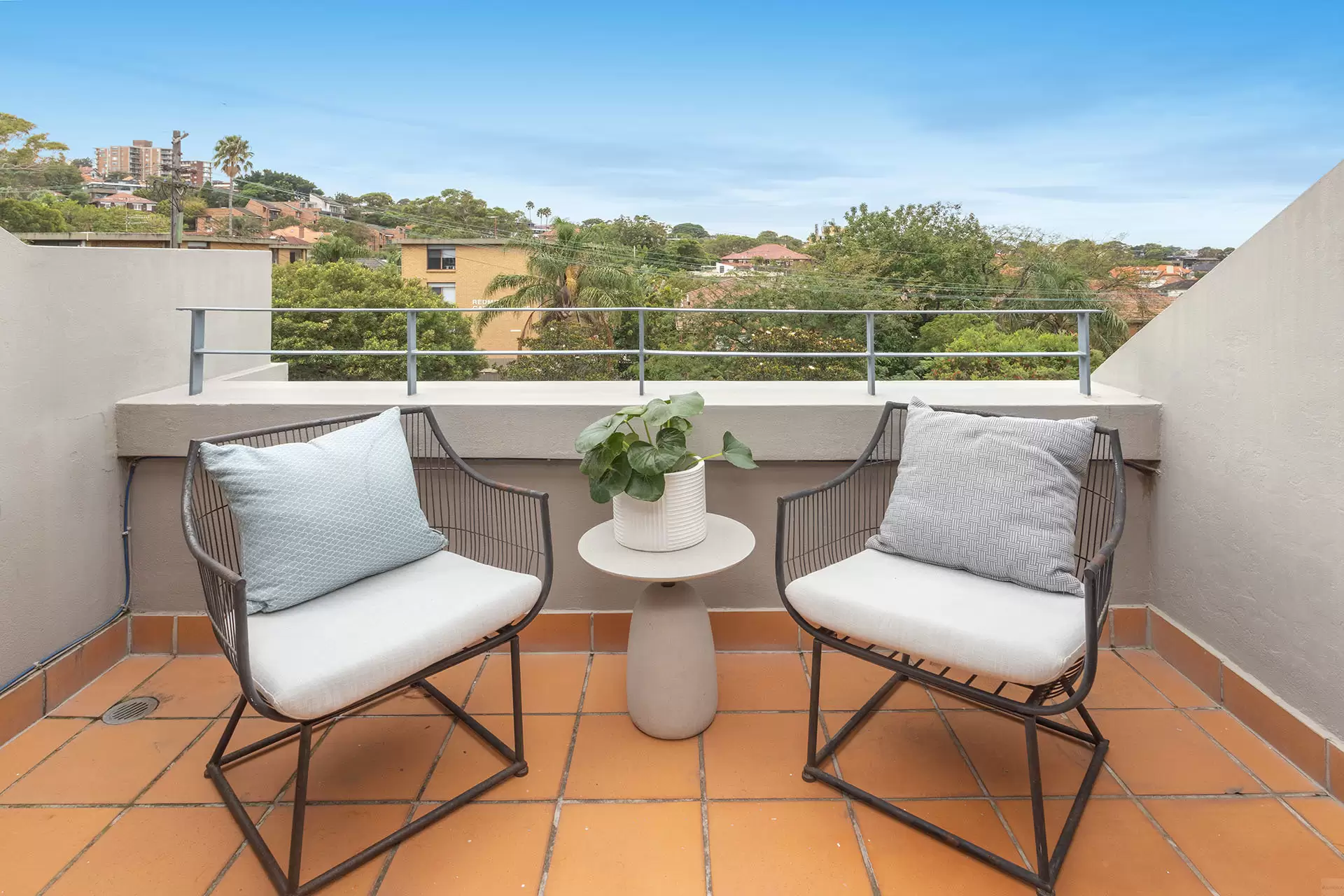 4/10-12 Ben Boyd Road, Neutral Bay Sold by Aurora Property - image 8