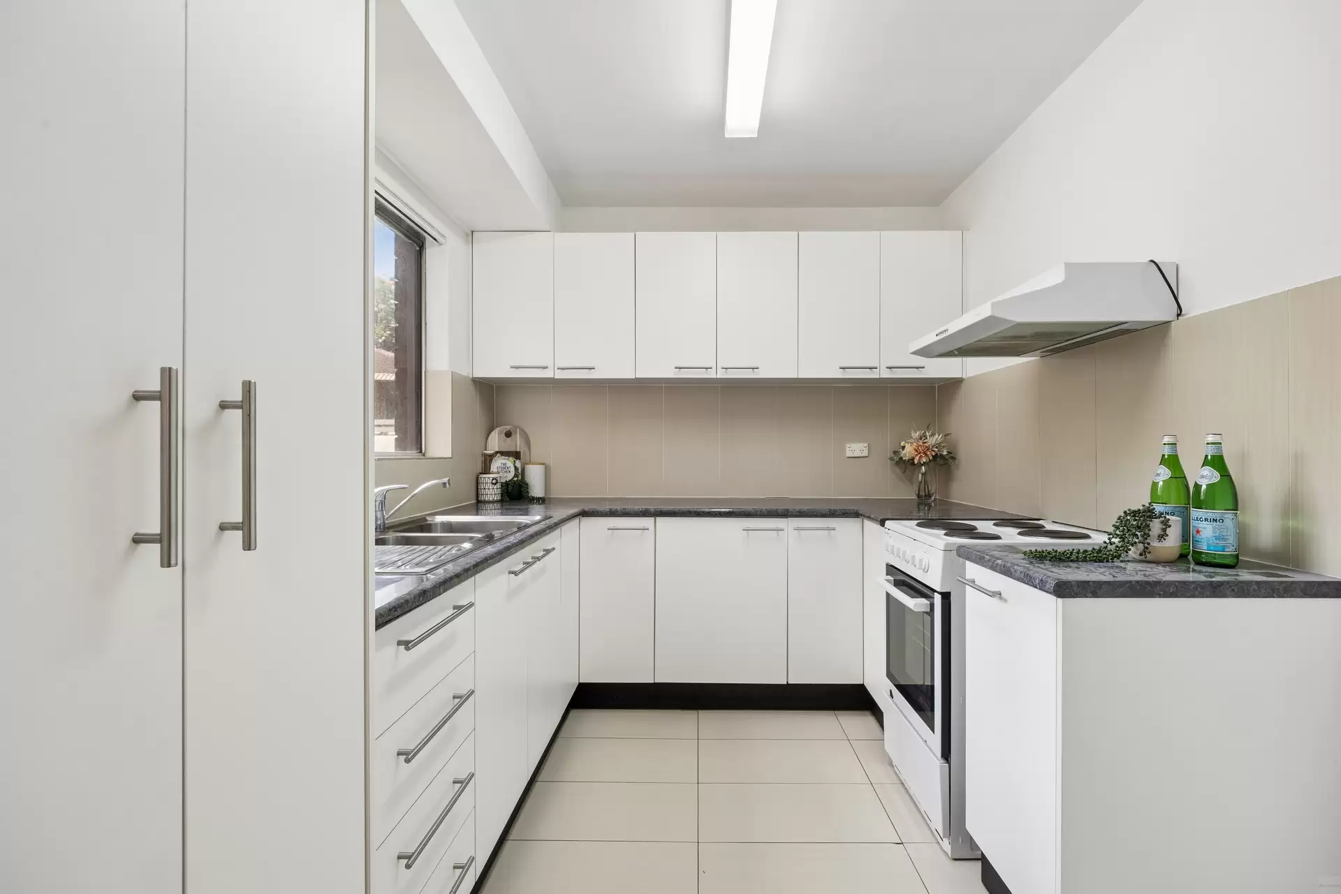 4/6-8 Edensor Street, Epping Sold by Aurora Property - image 6